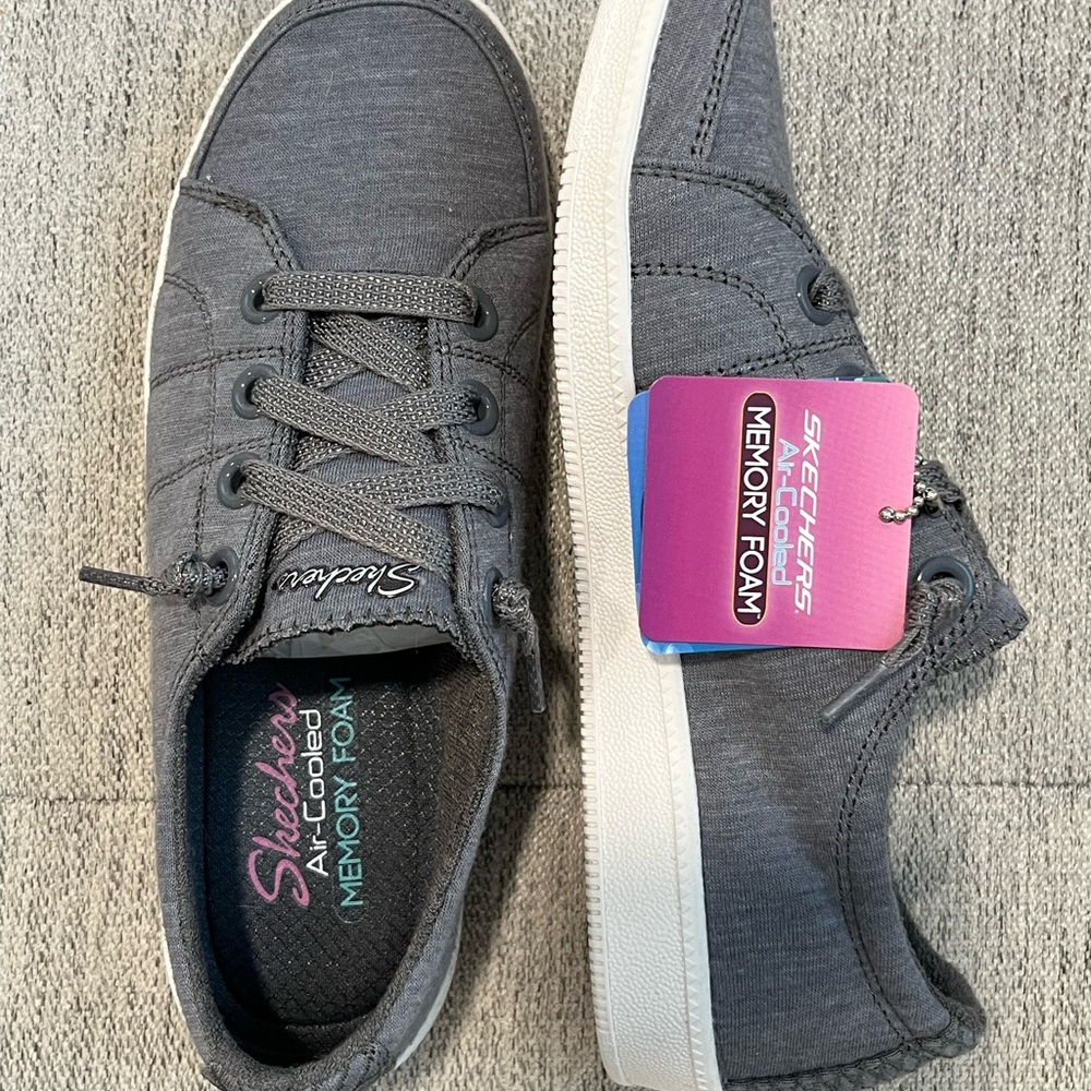 Skechers Gray Sneakers with Cushioned Sole